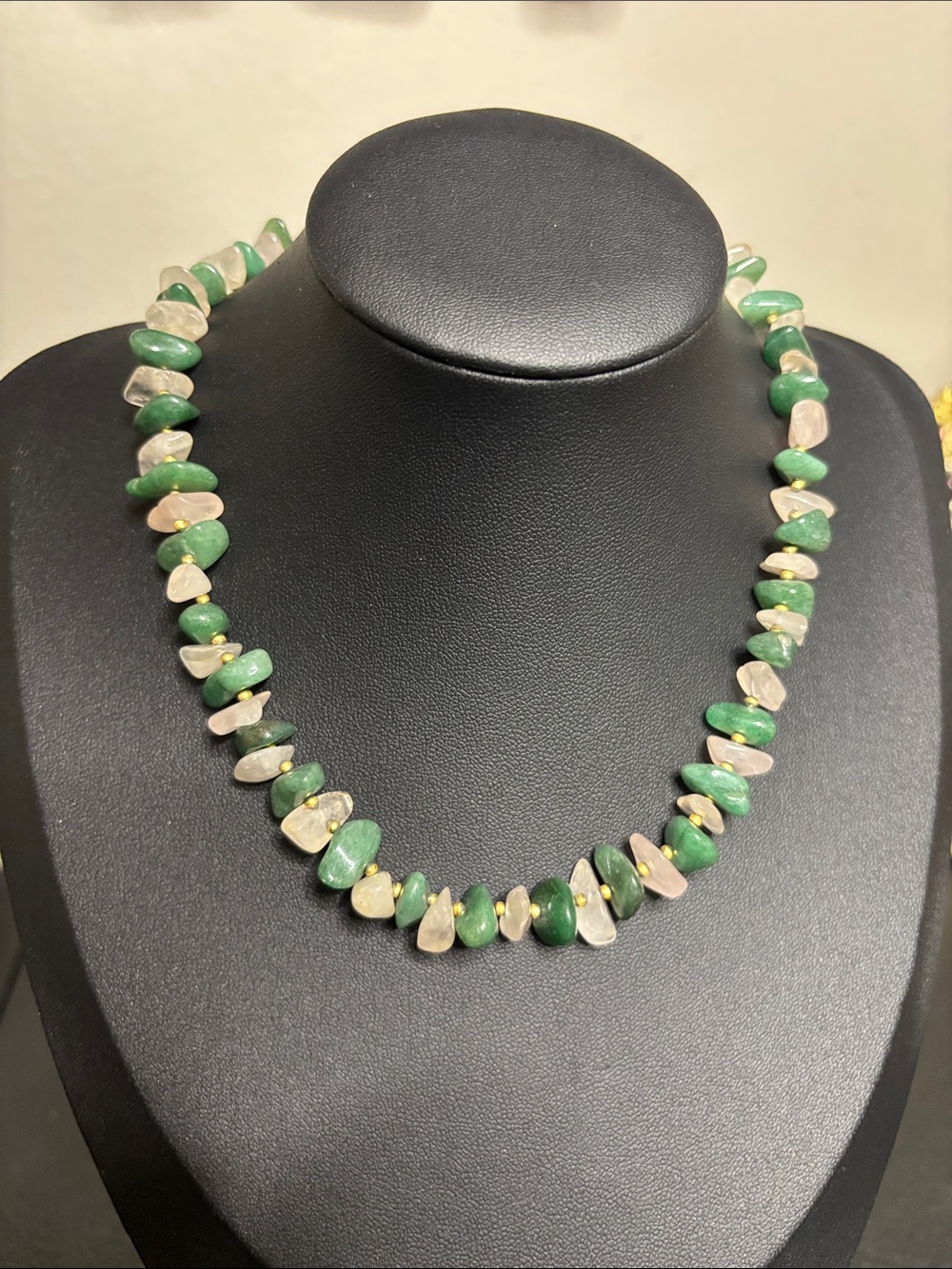Green and Cream Gemstone Bead Necklace - Polished Chip Design